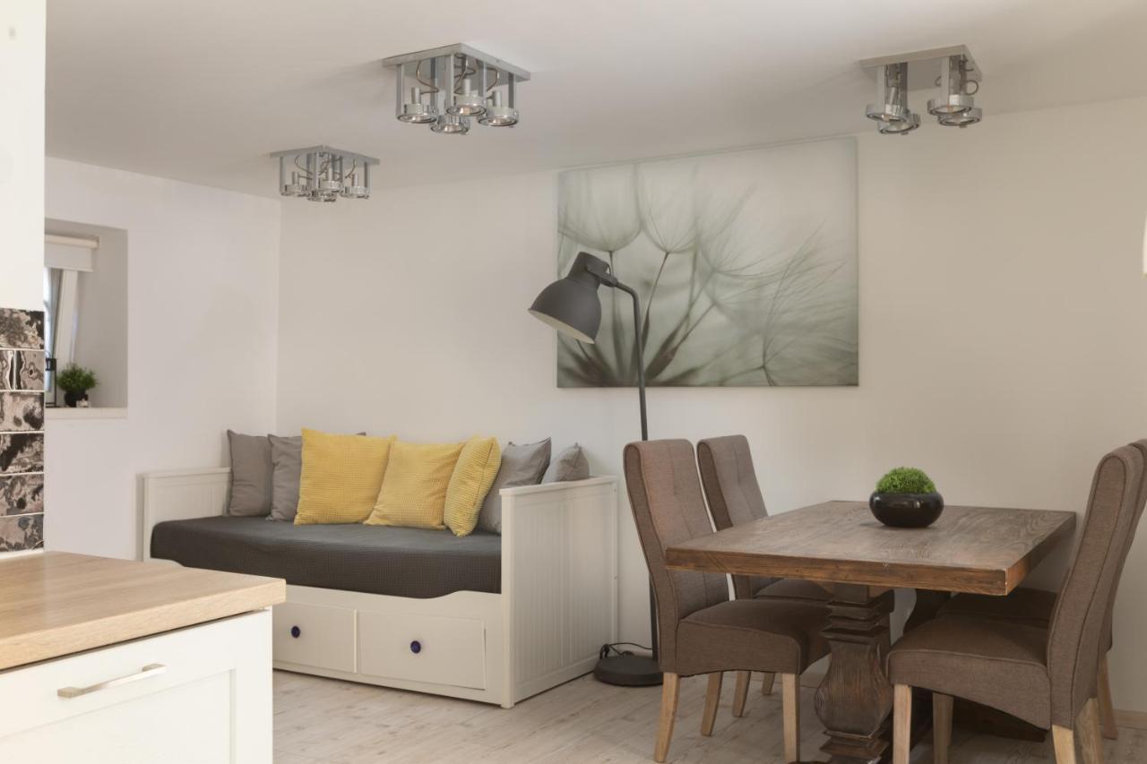 Apartment Coastal Villa Макарска Екстериор снимка