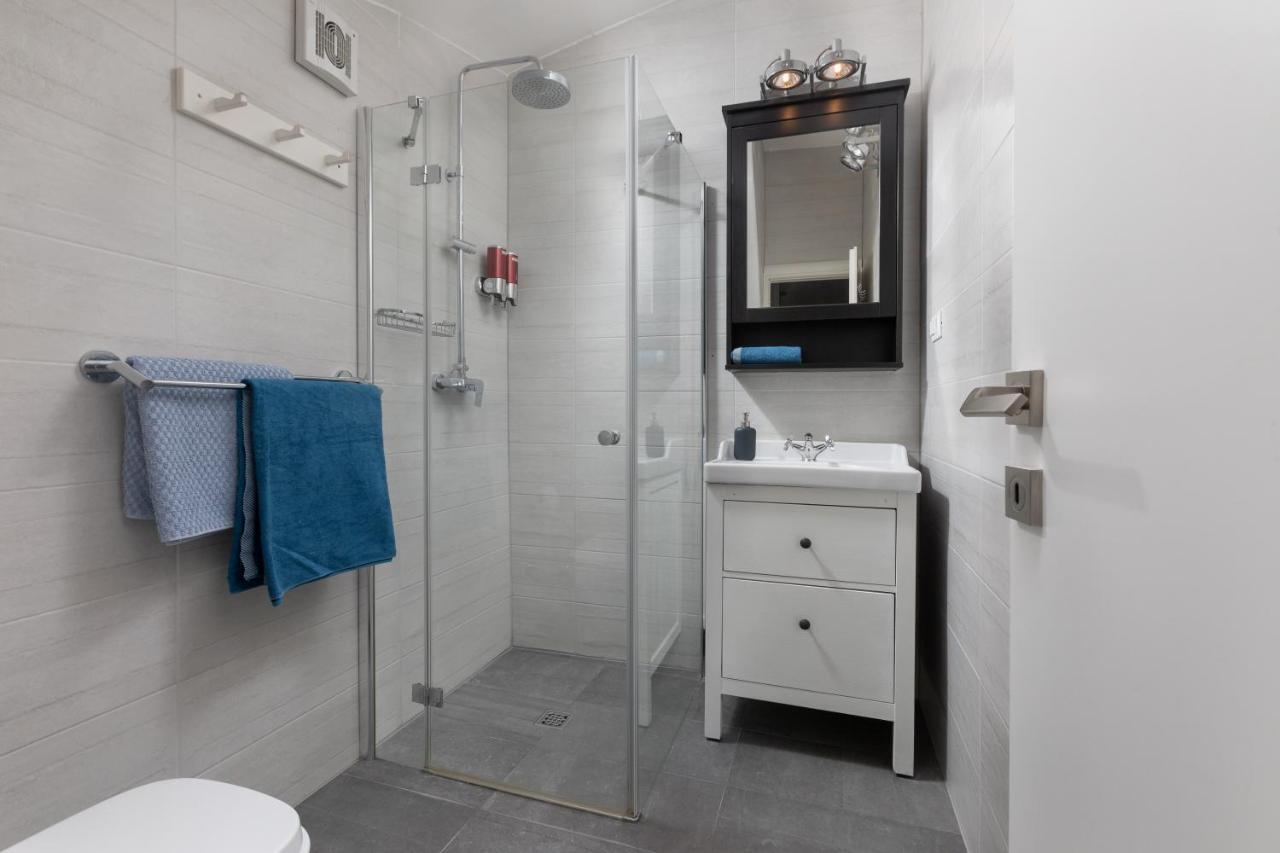 Apartment Coastal Villa Макарска Екстериор снимка