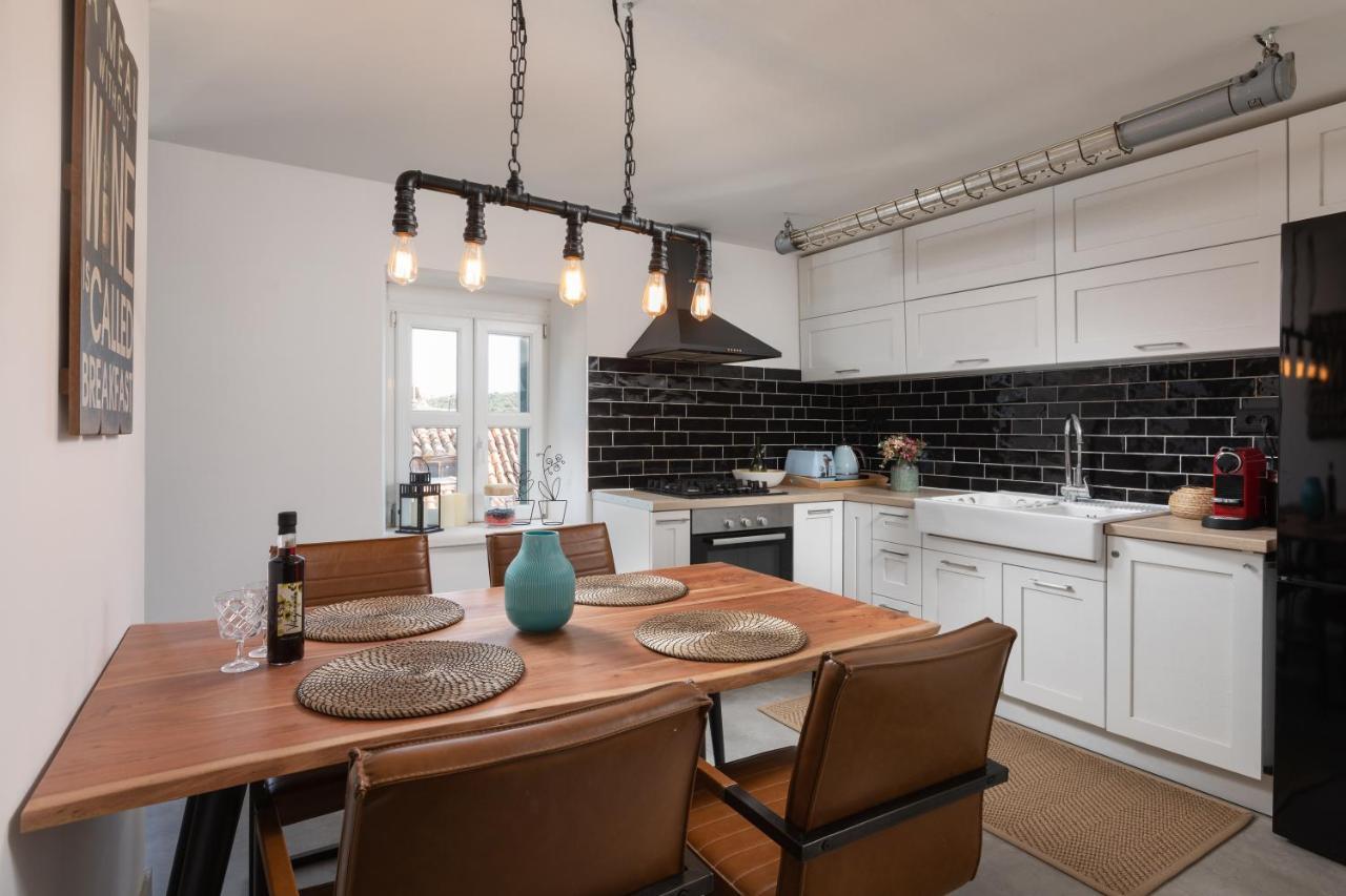 Apartment Coastal Villa Макарска Екстериор снимка