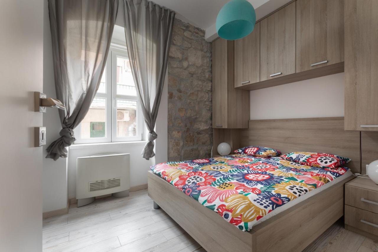 Apartment Coastal Villa Макарска Екстериор снимка