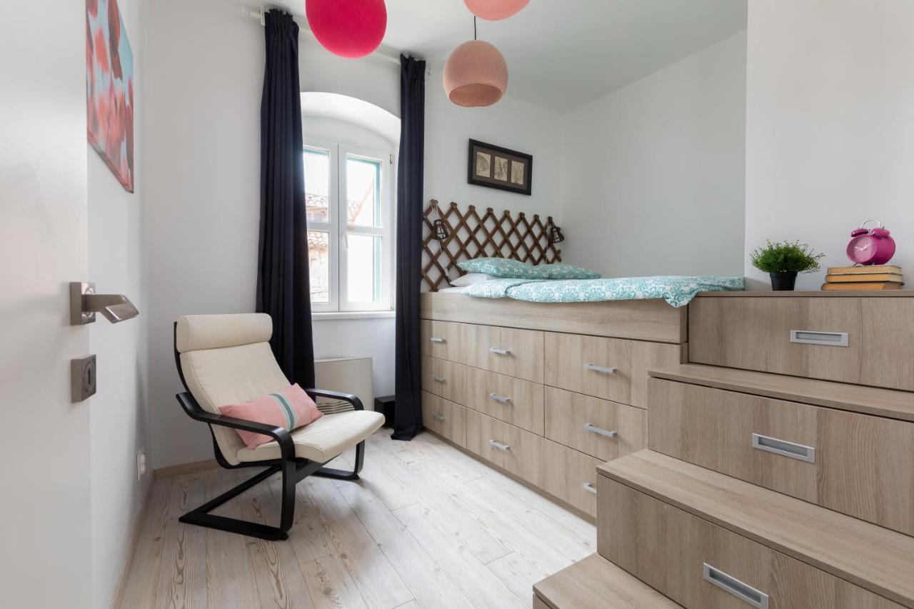 Apartment Coastal Villa Макарска Екстериор снимка