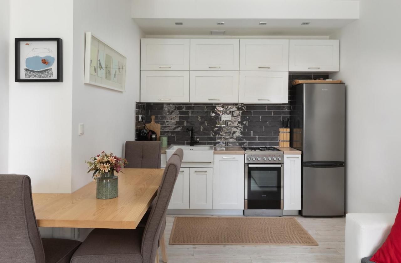 Apartment Coastal Villa Макарска Екстериор снимка